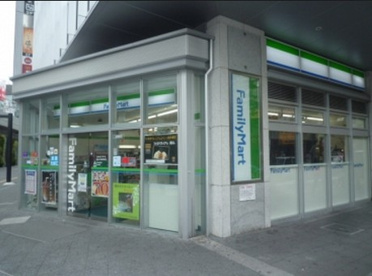  ファミリーマート 西池袋五丁目店の画像1