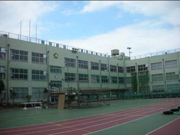 尾久宮前小学校の画像1
