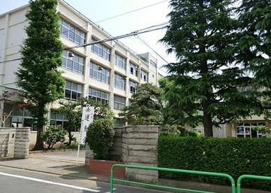 練馬区立旭丘中学校の画像1