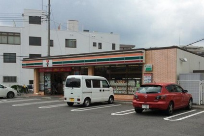 セブンイレブンさいたま鹿手袋店の画像1