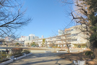 さいたま市立大宮小学校の画像1