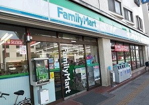  ファミリーマート練馬北町店の画像1
