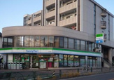コンビニエンスストア ファミリーマート氷川台店