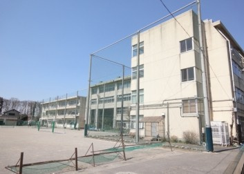 さいたま市立 片柳中学校の画像1