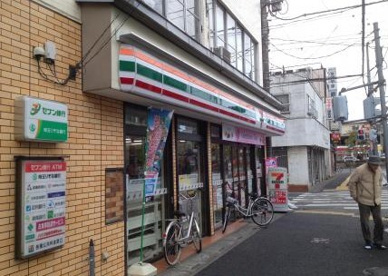 セブンイレブン東大宮店の画像1