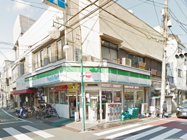 ファミリーマート マルヨネ北池袋店