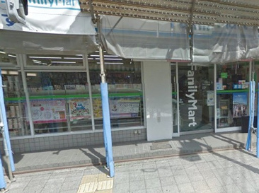 コンビニエンスストア ファミリーマート 太子堂三丁目店