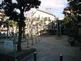 千里園３丁目公園