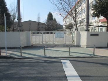 国立市立第三小学校の画像2