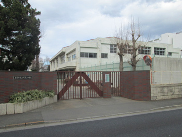 立川市立第二中学校の画像2