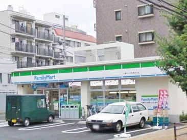 コンビニエンスストア ファミリーマート 三鷹むらさき橋通り店