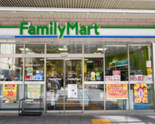 ファミリーマート 中野駅南口本通り店