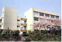 雲雀丘中学校の画像1