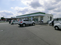 ファミリーマート高崎浜川町店