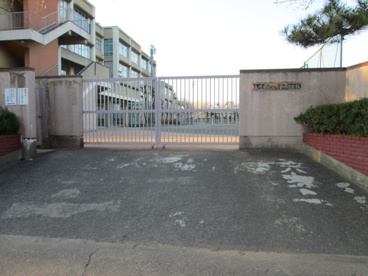 立川市立第八中学校の画像2