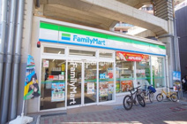 ファミリーマート北田辺駅前店