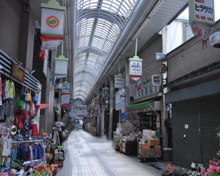 北口アーケード街