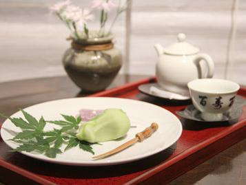 和菓子にほうじ茶、癒されますね! 和cafe 柳の庵 の画像4