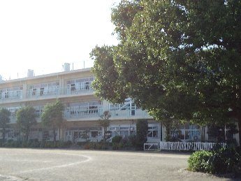 さいたま市立七里小学校の画像2