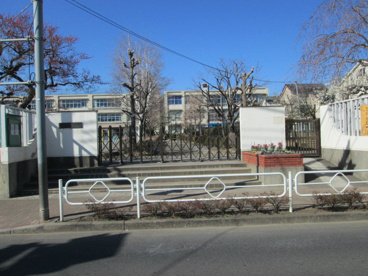 立川市立柏小学校の画像2