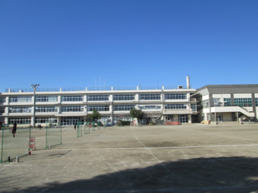 立川市立第四中学校の画像1