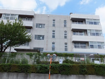 川口市立安行東中学校の画像1