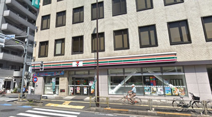 セブンイレブン足立中居郵便局前店の画像1
