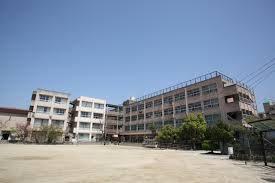 東大阪市立 岩田西小学校の画像1