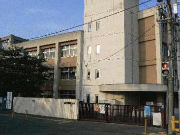 柏原東小学校の画像1