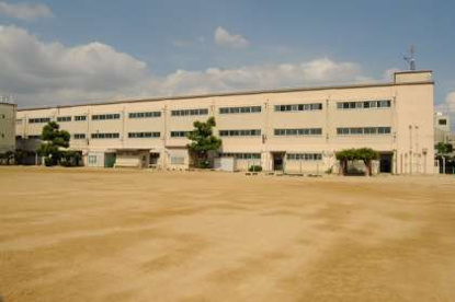 大阪市立相生中学校の画像1