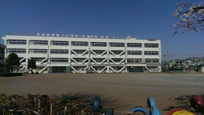 立川市立 若葉小学校の画像1