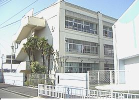 横浜市立中川中学校の画像1