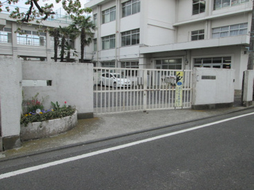  立川市立第十小学校の画像2