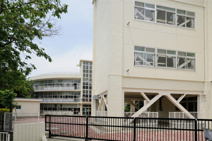 横浜市立 蒔田小学校