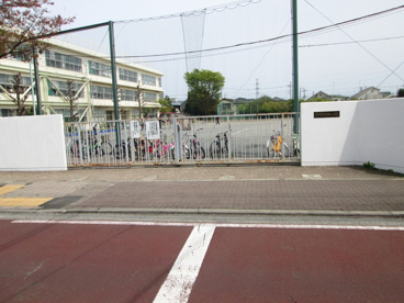 府中市立府中第七小学校の画像2