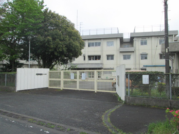 日野市立仲田小学校の画像1