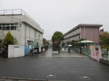  日野市立第八小学校の画像2