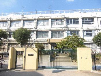 東大阪市立弥刀中学校の画像1
