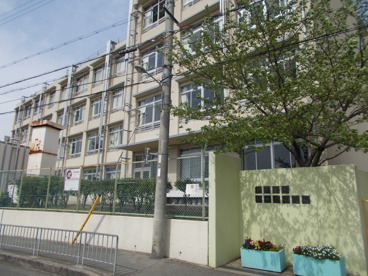 豊中市立 第十七中学校の画像1