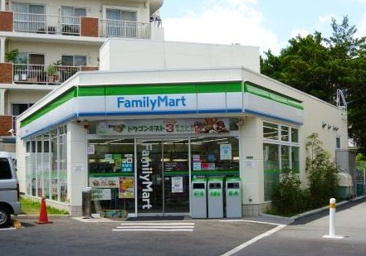 コンビニエンスストア ファミリーマート 宮坂三丁目店