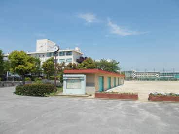 摂津市立 第三中学校の画像2