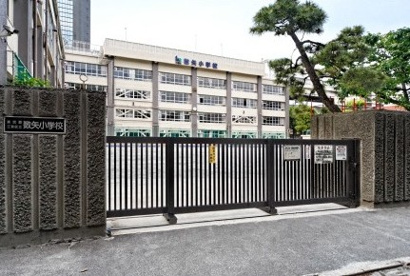 数矢小学校の画像1