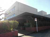 大和市立図書館