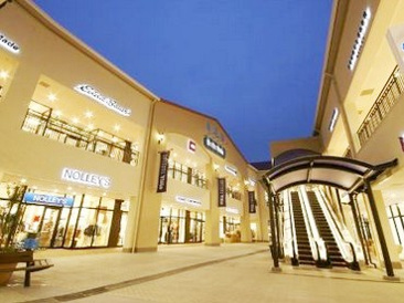 .三井アウトレットパーク 多摩南大沢