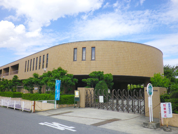 藤井寺市立図書館の画像1