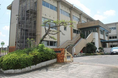 中島小学校の画像1