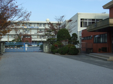 木曽川中学校の画像1