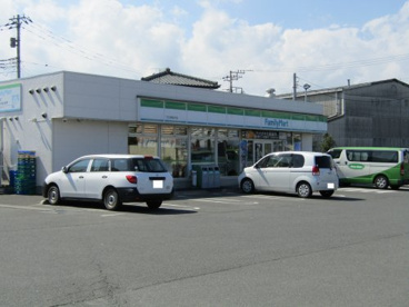 ファミリーマート　日立東金沢店の画像1