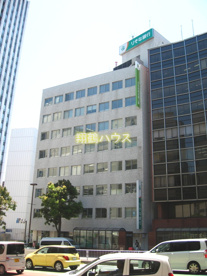 りそな銀行・横浜西口支店の画像1