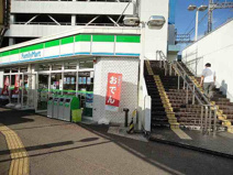 ファミリーマート 近鉄四日市駅前店